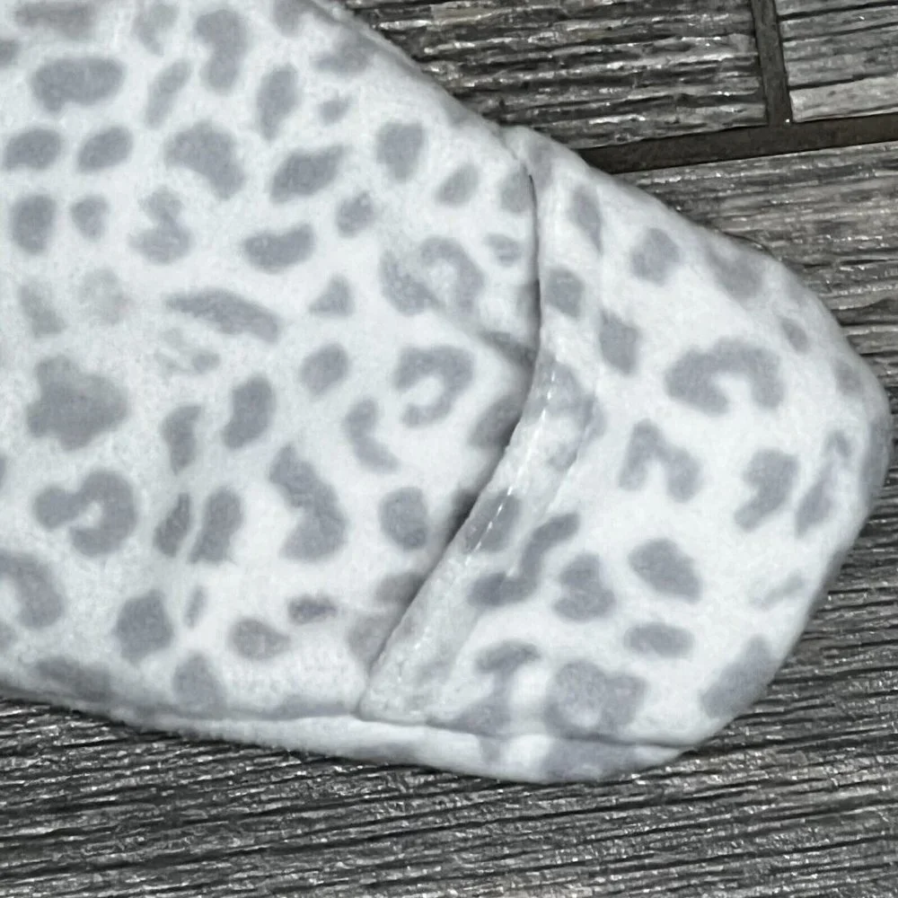 Carter’s Baby Bunting Outwear w/ Hood 6 Months One Piece Animal Print Kitty